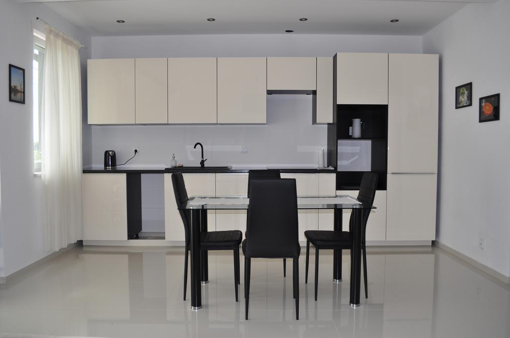 Apartament Scorpion Modlin Czosnow Exterior photo