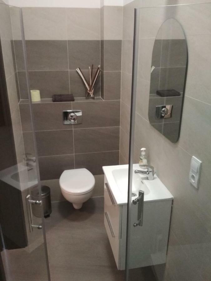 Apartament Scorpion Modlin Czosnow Exterior photo